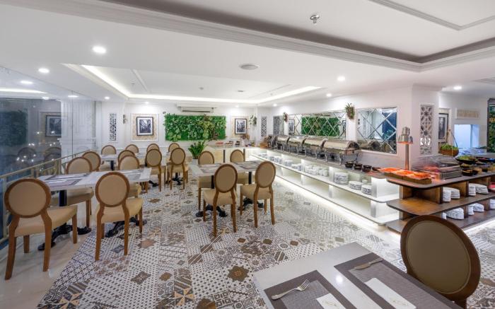 Bella Merry Hotel