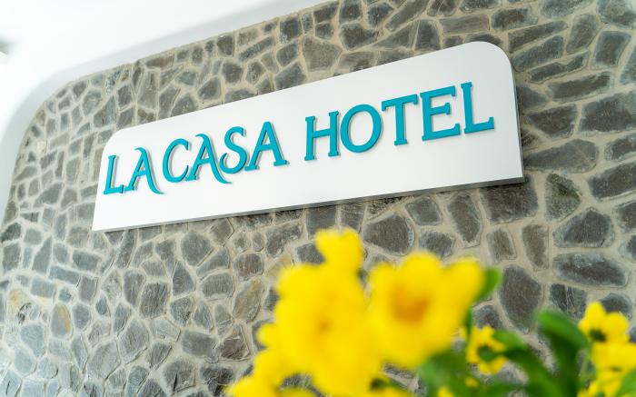 La Casa Hotel