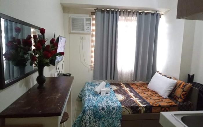 Romantic staycation room at Urban deca Tower edsa 