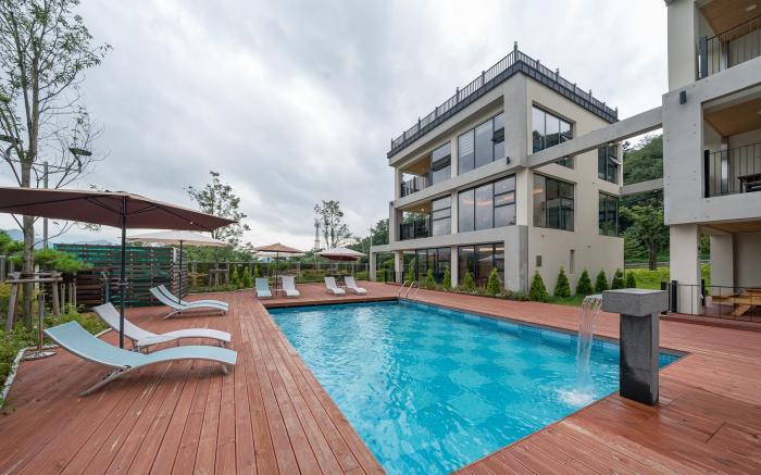 Cheongdo Kasaroma Pool Villa