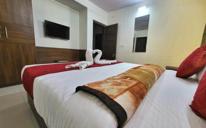 Bay leaf by Live Inn