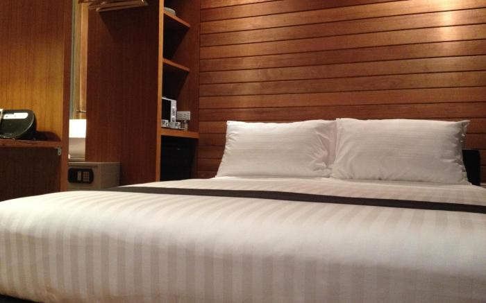 5ive Beach House Hotel