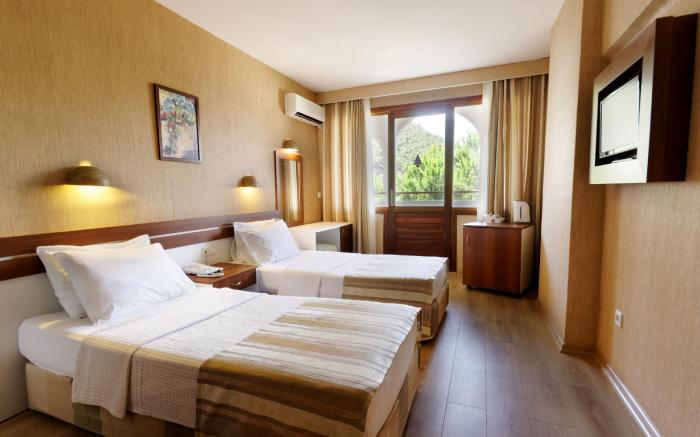 Fortuna Beach Hotel