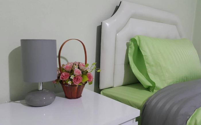 House Love  Tel. 093-1366105/ 097-9988822