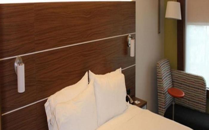 Holiday Inn Express & Suites - Kirksville - University Area By IHG