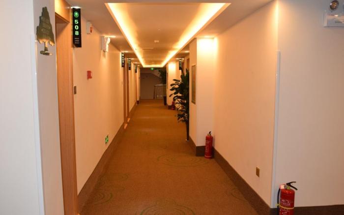 GreenTree Inn Zhengzhou Xinzheng City Longhu Town Xiangyun Road Express Hotel
