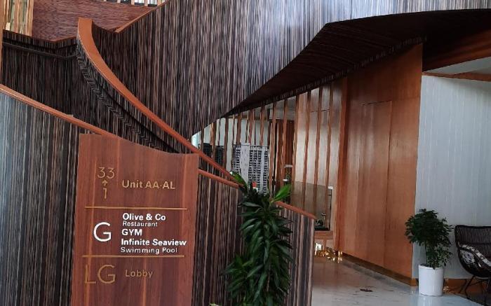 ONE RESIDENCE APARTEMEN 6AC