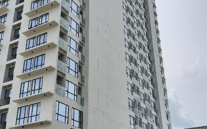 ONE RESIDENCE APARTEMEN 6AC