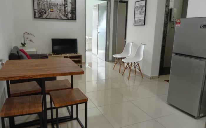 EnjoySunset @ Mesahill Cozy+Comfort Condo 100MBPs