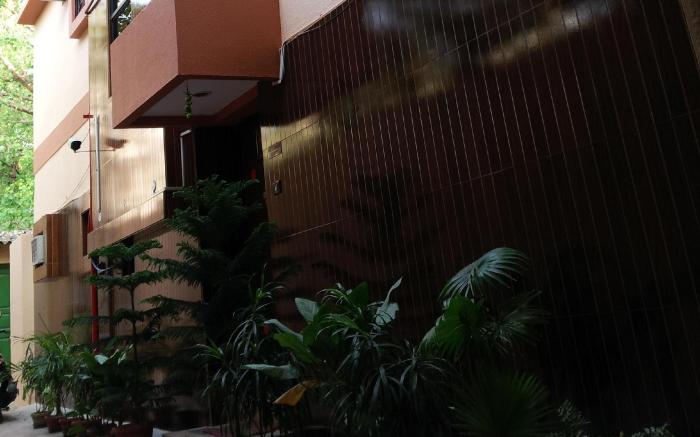 Bhammar's Inn - A Pure Vegetarian Hotel