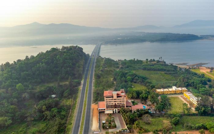 Sterling Karwar