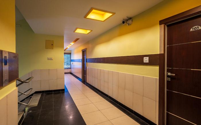 Vivelaa Hotels and Restobar 