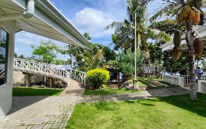 Meili Beach Resort