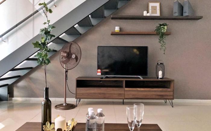 Modern Industrial Duplex Loft, Ekocheras , MRT 2pax