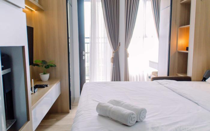 Nice Fancy Studio at Transpark Bintaro By Travelio