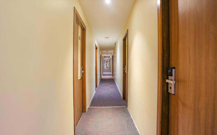 FabHotel Royal International - Nr. Mumbai International Airport