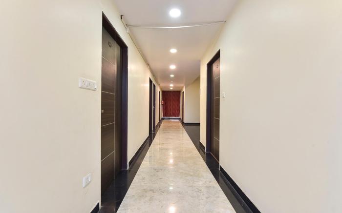 FabHotel Pink City