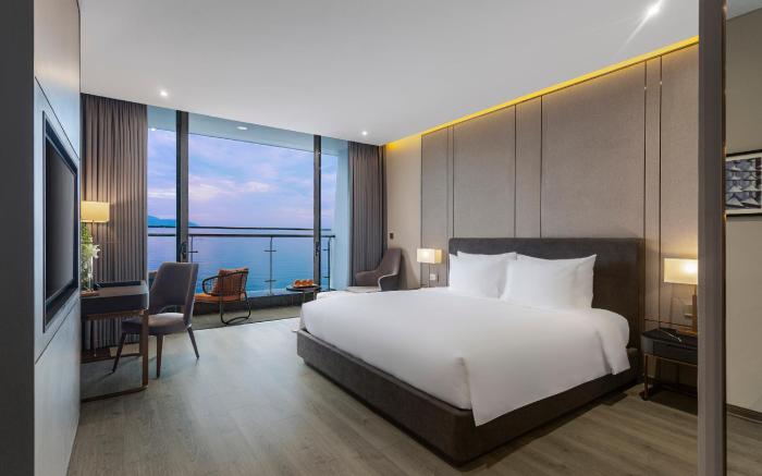 Le Sands Oceanfront Danang Hotel