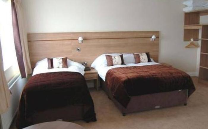Ivanhoe Inn and Hotel