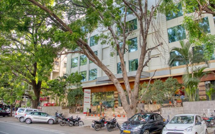 7 Apple Hotel Vimannagar, Pune