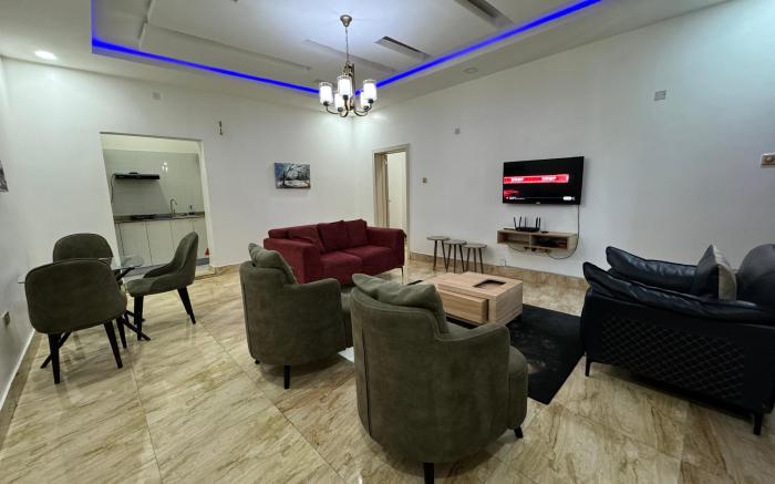 ONE BEDROOM FLAT @UTAKO+WIFI+ 24HRs AC & GEN