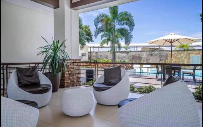 ENTIRE 2BR CONDO  UNIT 428@ 8 SPATIAL CONDOMINIUM