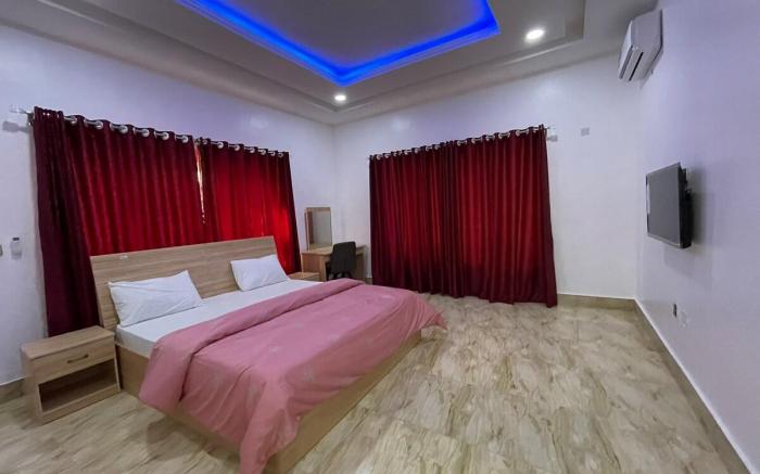 TWO BEDROOM FLAT@UTAKO+WIFI+24HRs AC & GENERATOR