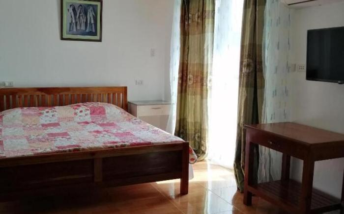 Marlene's Hilltop Villa - 1BR Apt #4