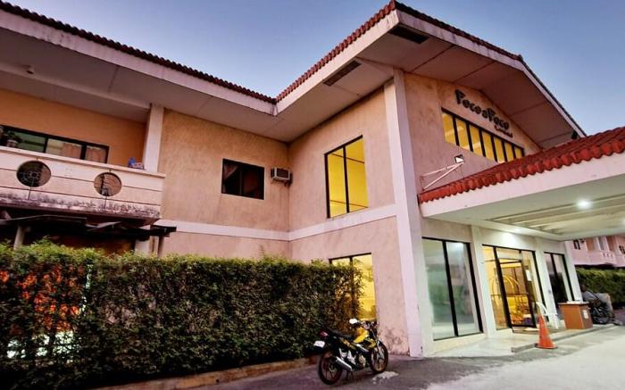 One (1) bedroom condo unit with common pool