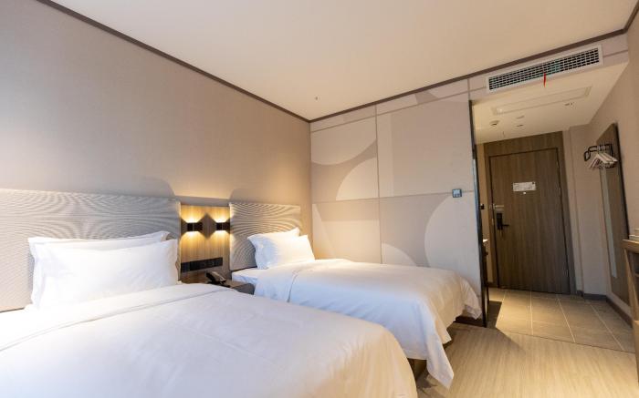 Hanting Hotel Cangzhou Suning Shuohuang North Railway Station