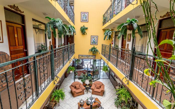 Hotel Amón Real