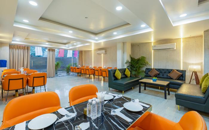 Aadat Hotel Near Subash Chowk Gurgaon