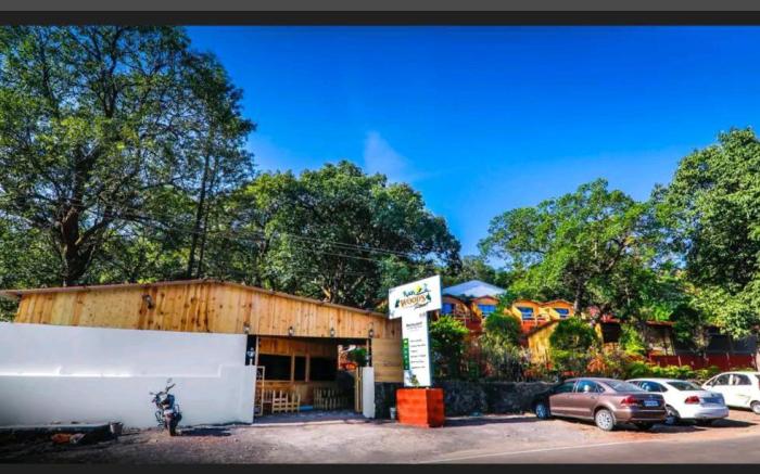 Kaas Woods Resort, Satara