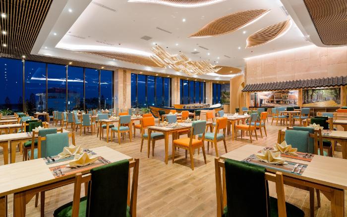 Sala Grand TuyHoa Hotel