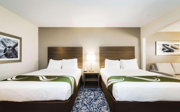 Quality Suites Houston Hobby Airport