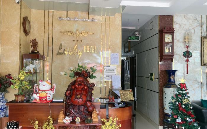 Lucky hotel