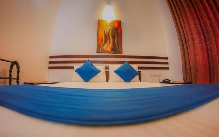 White Rose Beach Resort Marawila