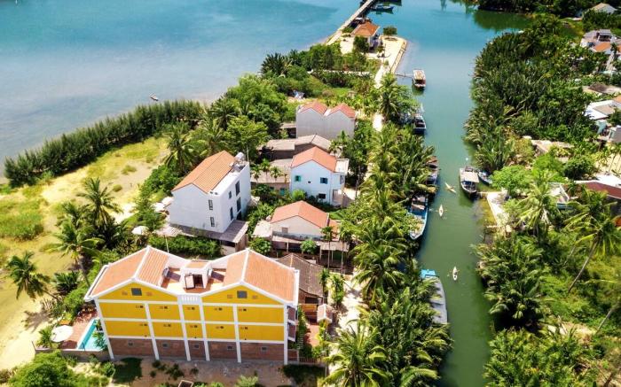 Sun Bay Villa Hoi An  (Entire villa with pool)