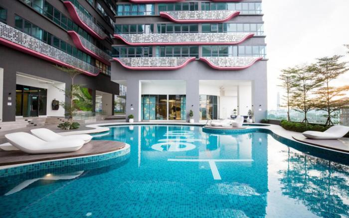 ARTE PLUS | KLCC View | Homey Two Room Apartment