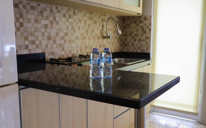 Fully Spacious Studio Green Bay Pluit By Travelio