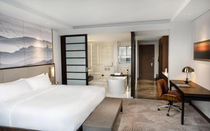 Crowne Plaza Vinh Yen City Centre By IHG