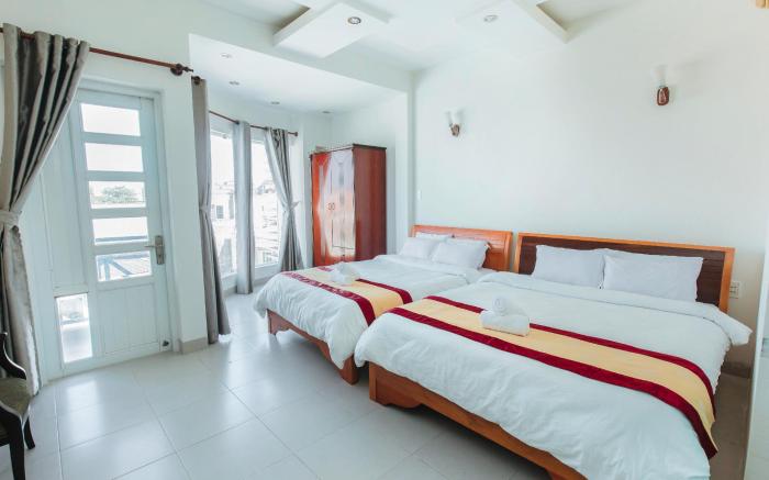 Phuoc Hai Hotel by The Moment