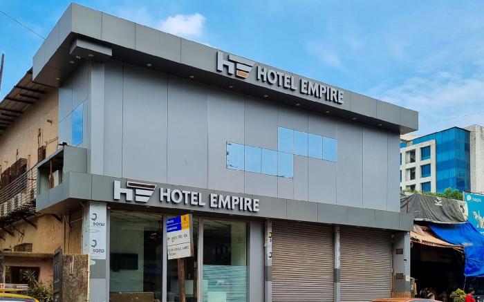 Hotel Empire - Near International Airport