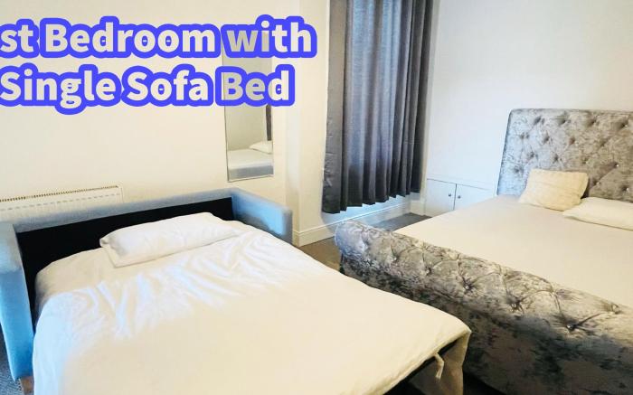 Entire Apartment with 2 bedroom 7 sleepers next to M90 best for holiday maker