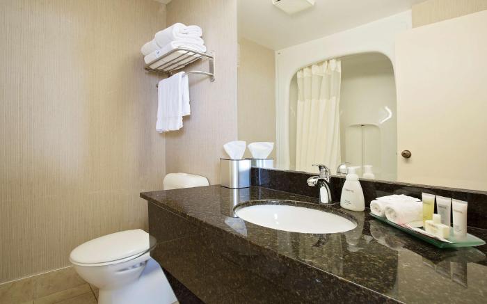 Best Western Inn On The Bay