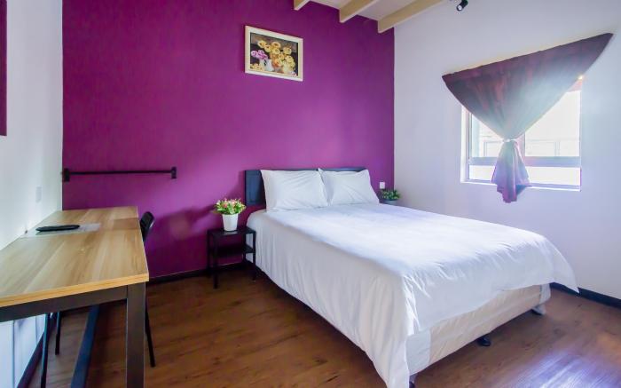 Explore 5BR Gardenhouse Retreats (Free Parking)