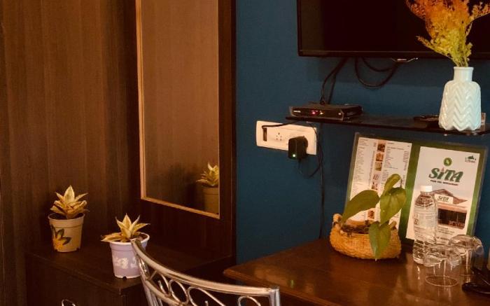 Sita comforts By Goaround