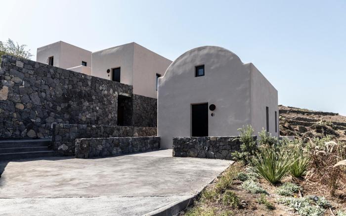 Nimbus Santorini
