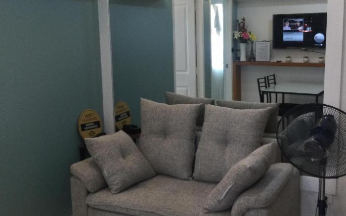 ENTIRE 2BR CONDO  UNIT 215 @ 8 SPATIAL CONDOMINIUM
