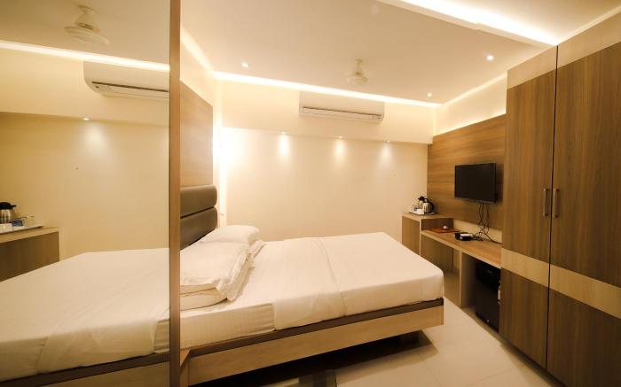 Shivam Hotel